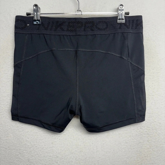 NIKE MID-RISE MESH-PANELED SHORTS black fn3336-010 L - Picture 6 of 10